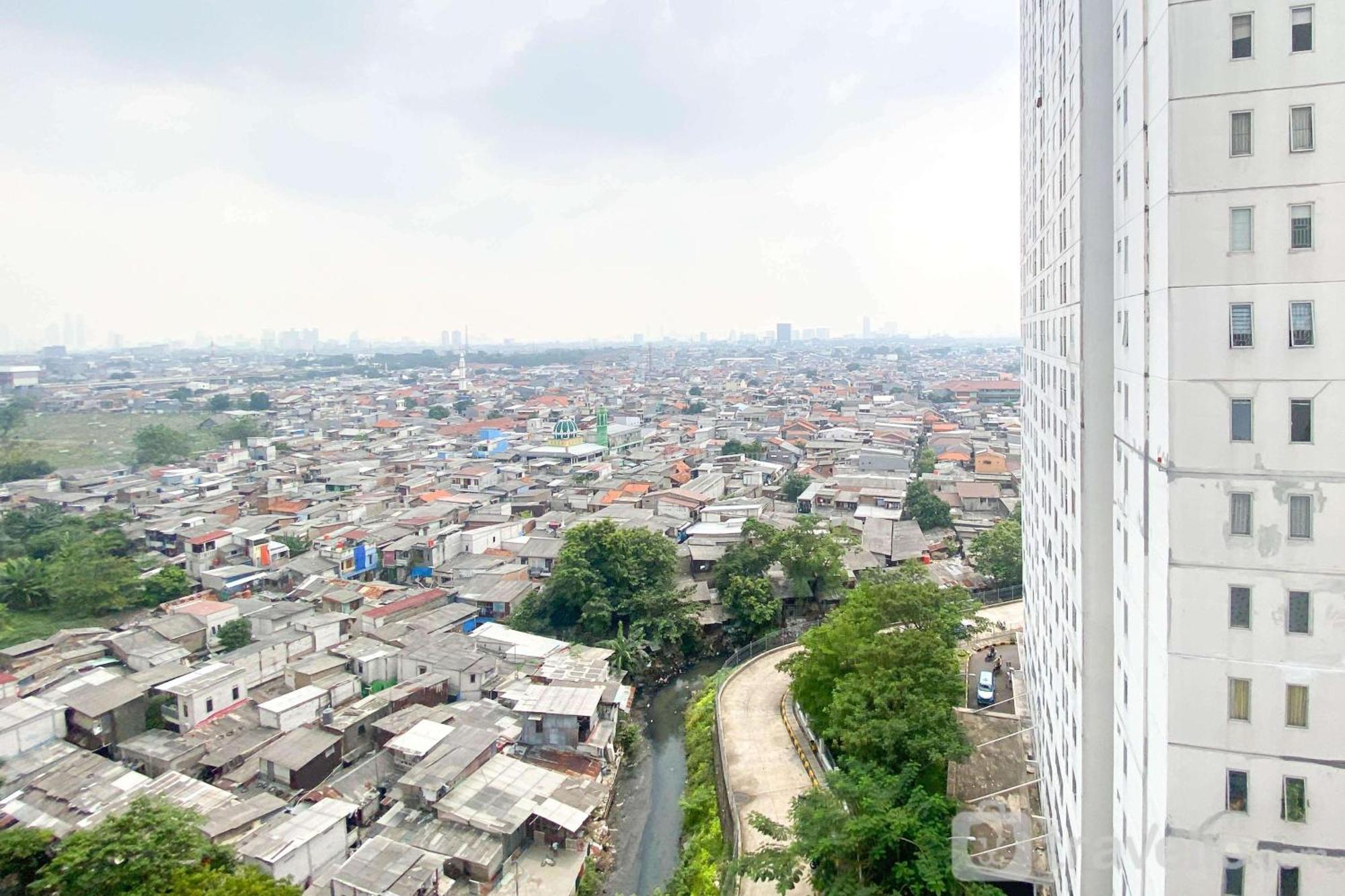 Full Furnished And Homey 2br Bassura Near Mall By Travelio Apartment