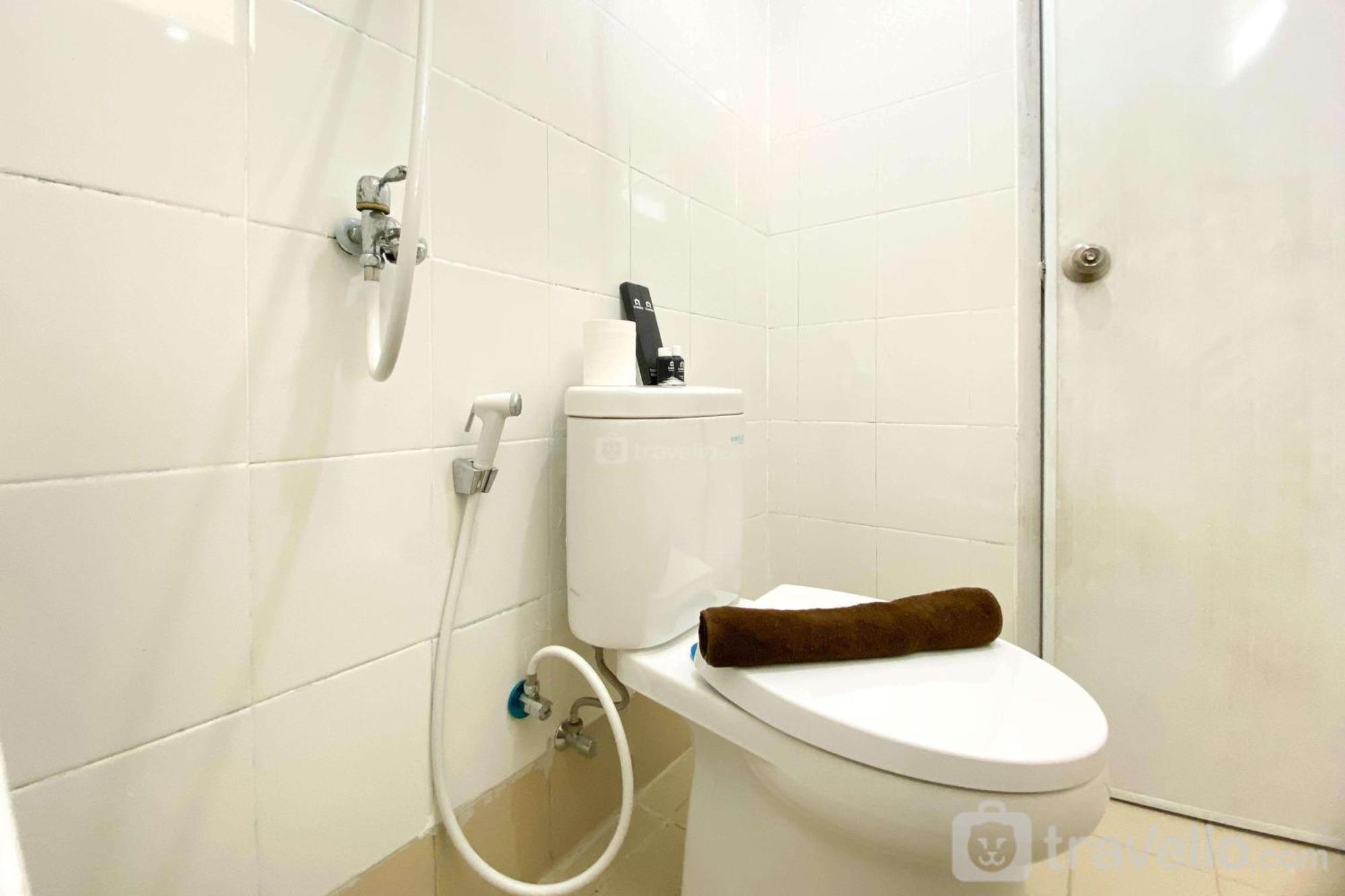 Full Furnished And Homey 2br Bassura Near Mall By Travelio